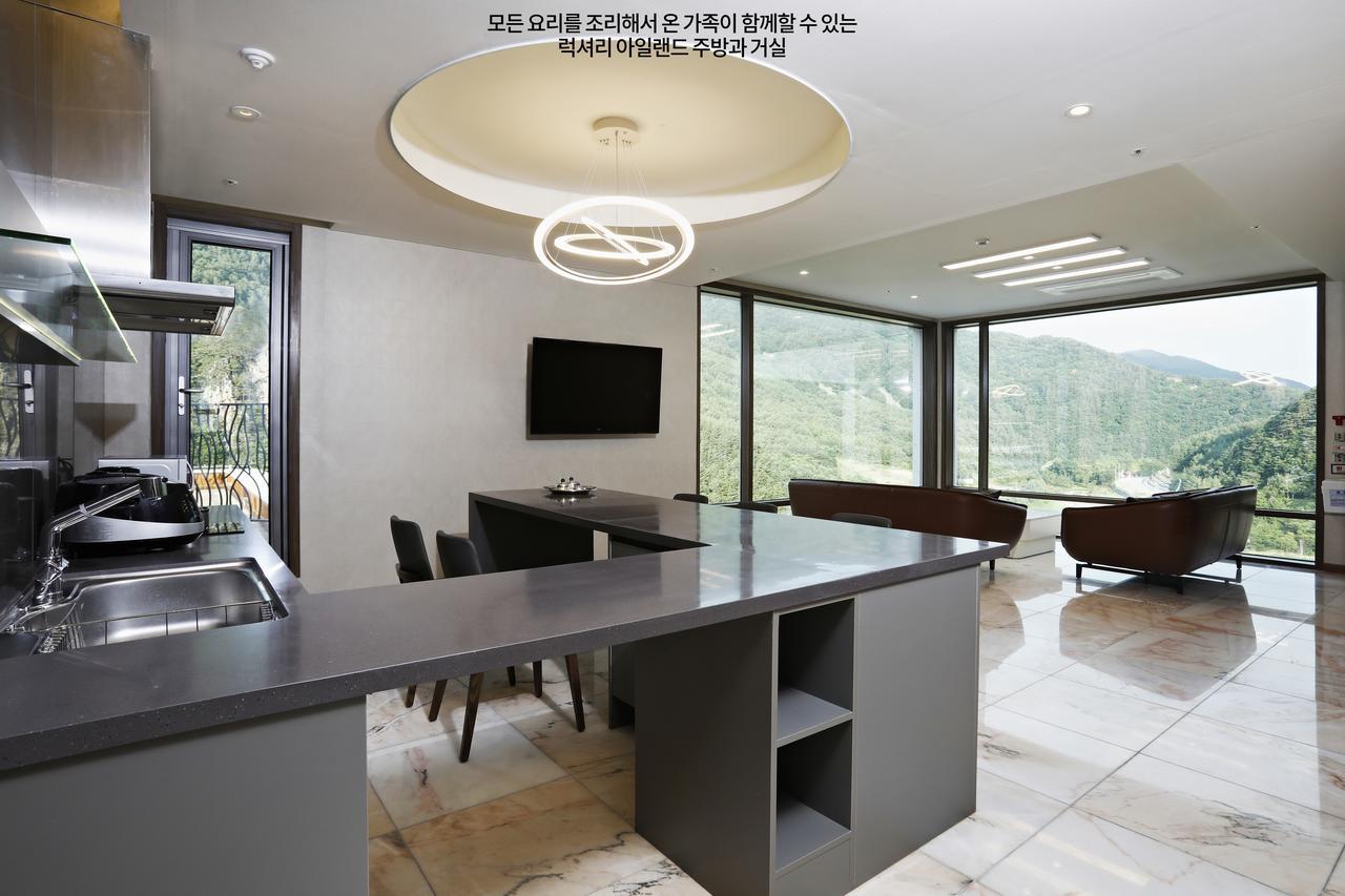 Pine Forest Jeongseon Alpine Resort Kültér fotó